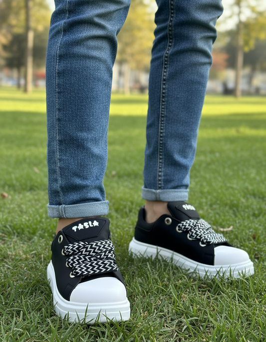 كوتشي تسلا رجالي